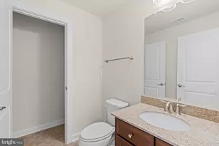 419 Parkview Ave, Gaithersburg, MD 20866 - Photo 20