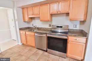 11415 Commonwealth Dr, North Bethesda, MD 20852 - Photo 4