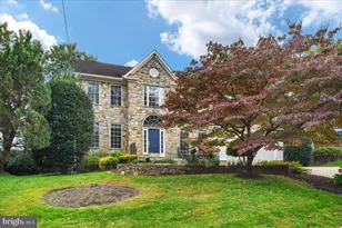 5206 Ridgefield Rd, Bethesda, MD 20816 - Photo 2