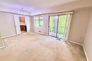 10687 Weymouth St, Bethesda, MD 20814 - Photo 2