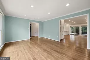 8111 Whites Ford Way, Potomac, MD 20854 - Photo 4