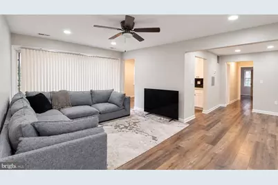 882 College Parkway #101, Rockville, MD 20850 - Photo 1