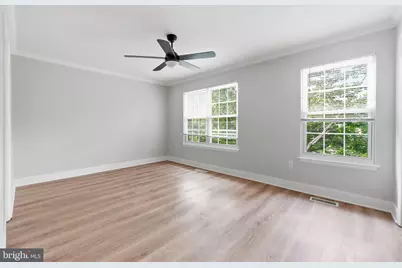 8139 Hallmark Place, Gaithersburg, MD 20879 - Photo 16