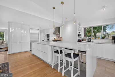 5005 Elsmere Place, Bethesda, MD 20814 - Photo 8