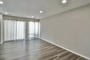 10216 Ridgeline Dr, Montgomery Village, MD 20886 - Photo 4