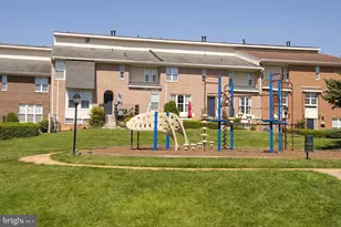 1699 Yale Pl, Rockville, MD 20850 - Photo 2