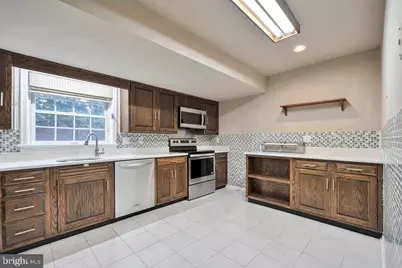 10917 Wickshire Way W #H-2, Rockville, MD 20852 - Photo 14
