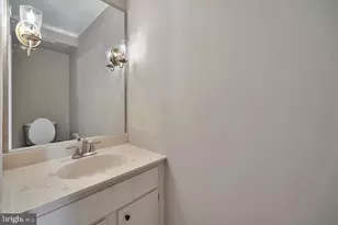 10917 Wickshire Way W, Rockville, MD 20852 - Photo 12