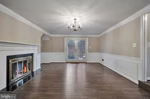 10917 Wickshire Way W, Rockville, MD 20852 - Photo 8