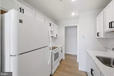 18501 Sweet Autumn Drive #302, Gaithersburg, MD 20879 - Photo 10
