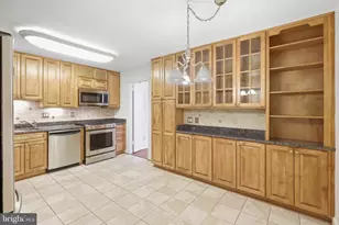 4620 N Park Ave, Chevy Chase, MD 20815 - Photo 8