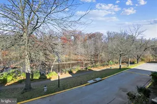 9804 Islandside Dr, Gaithersburg, MD 20886 - Photo 40