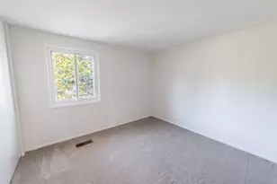 19109 Capehart Dr, Montgomery Village, MD 20886 - Photo 12