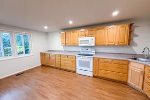 19109 Capehart Dr, Montgomery Village, MD 20886 - Photo 6
