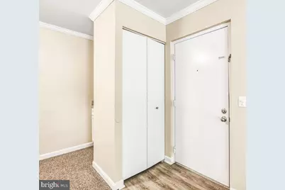 18328 Streamside Drive #301, Gaithersburg, MD 20879 - Photo 4