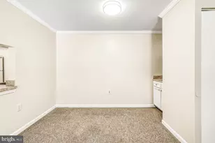 18328 Streamside Dr, Gaithersburg, MD 20879 - Photo 12