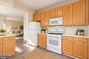110 Watkins Pond Blvd, Rockville, MD 20850 - Photo 10