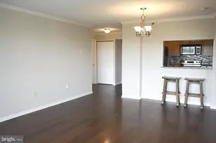 10101 Grosvenor Pl, Rockville, MD 20852 - Photo 4