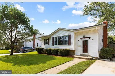 4709 Arbutus Avenue, Rockville, MD 20853 - Photo 2