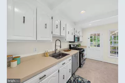 11610 Split Rail Court, North Bethesda, MD 20852 - Photo 22