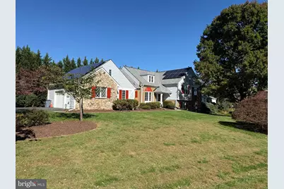 7201 Deer Lake Lane, Derwood, MD 20855 - Photo 2