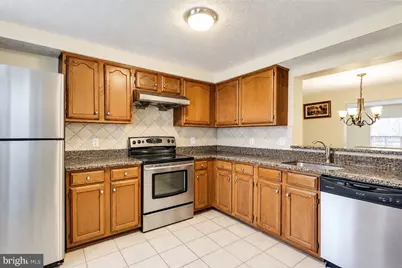 109 Coral Reef Terrace, Gaithersburg, MD 20878 - Photo 2
