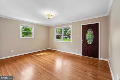 11705 Ashley Drive, North Bethesda, MD 20852 - Photo 4