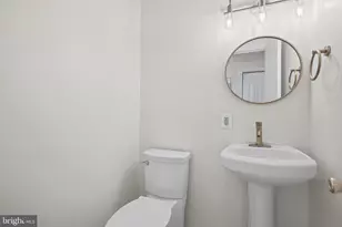 40 Hibiscus Ct, Gaithersburg, MD 20878 - Photo 18