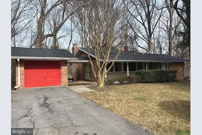 8 Carderock Court, Bethesda, MD 20817 - Photo 2