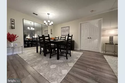 10001 Vanderbilt Circle #5-2, Rockville, MD 20850 - Photo 2