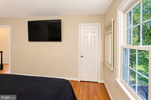 12900 Meadow View Dr, Gaithersburg, MD 20878 - Photo 32