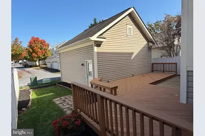 12705 Clarks Crossing Drive, Clarksburg, MD 20871 - Photo 2