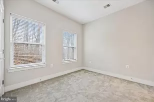 10340 Grosvenor Pl, North Bethesda, MD 20852 - Photo 32