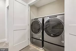 10340 Grosvenor Pl, North Bethesda, MD 20852 - Photo 20