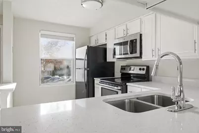18916 Port Haven Place, Germantown, MD 20874 - Photo 8