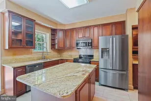 8035 Quarry Ridge Way, Bethesda, MD 20817 - Photo 14