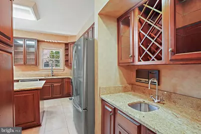 8035 Quarry Ridge Way, Bethesda, MD 20817 - Photo 10