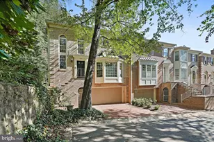 8035 Quarry Ridge Way, Bethesda, MD 20817 - Photo 2