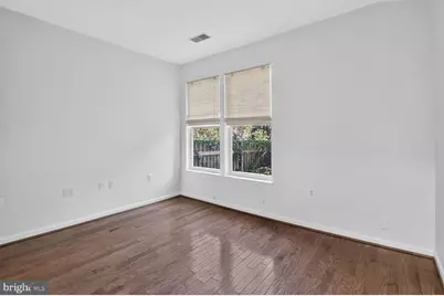 110 Chevy Chase Street #101, Gaithersburg, MD 20878 - Photo 20