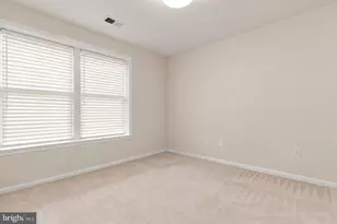 16 Granite Pl, Gaithersburg, MD 20878 - Photo 10