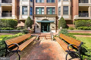 10400 Strathmore Park Ct, North Bethesda, MD 20852 - Photo 8