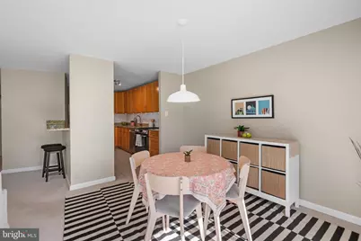 9039 Sligo Creek Parkway #806, Silver Spring, MD 20901 - Photo 6