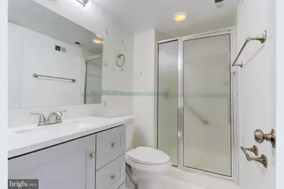 118 Monroe Street #807, Rockville, MD 20850 - Photo 18