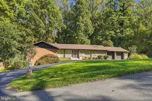 9017 Charred Oak Dr, Bethesda, MD 20817 - Photo 1