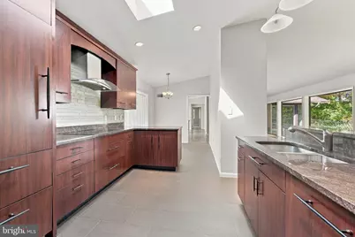 9017 Charred Oak Drive, Bethesda, MD 20817 - Photo 8