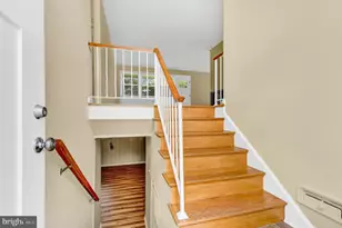 10228 Farnham Dr, Bethesda, MD 20814 - Photo 6