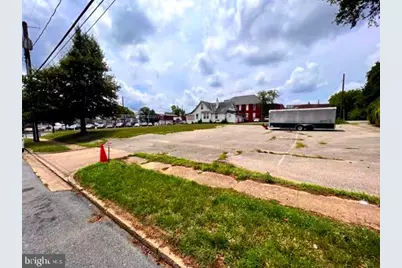 205, 201 Washington Boulevard S, Laurel, MD 20707 - Photo 2