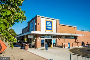 3401 Carnaby St, Hyattsville, MD 20782 - Photo 32