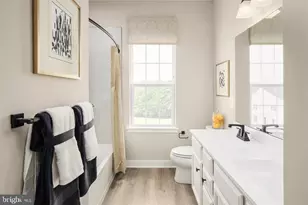 190 Lawndale Dr, Bowie, MD 20716 - Photo 14