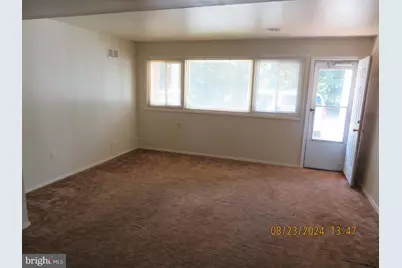 [Address not provided], Riverdale, MD 20737 - Photo 4